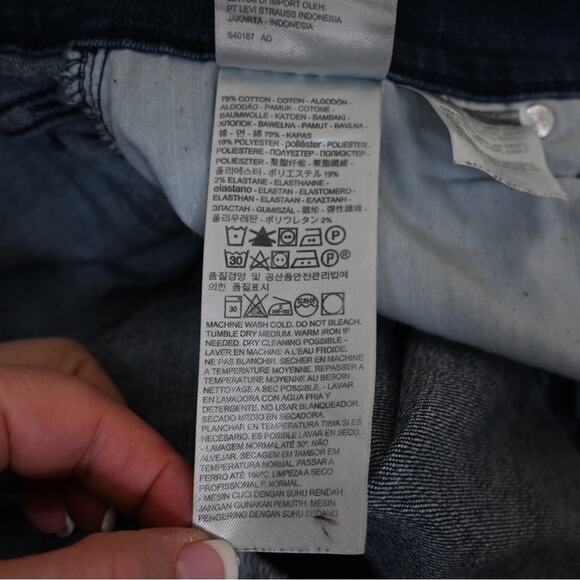 Levi's 505 Straight Dark Wash Jeans Womens 33 - Picture 10 of 11